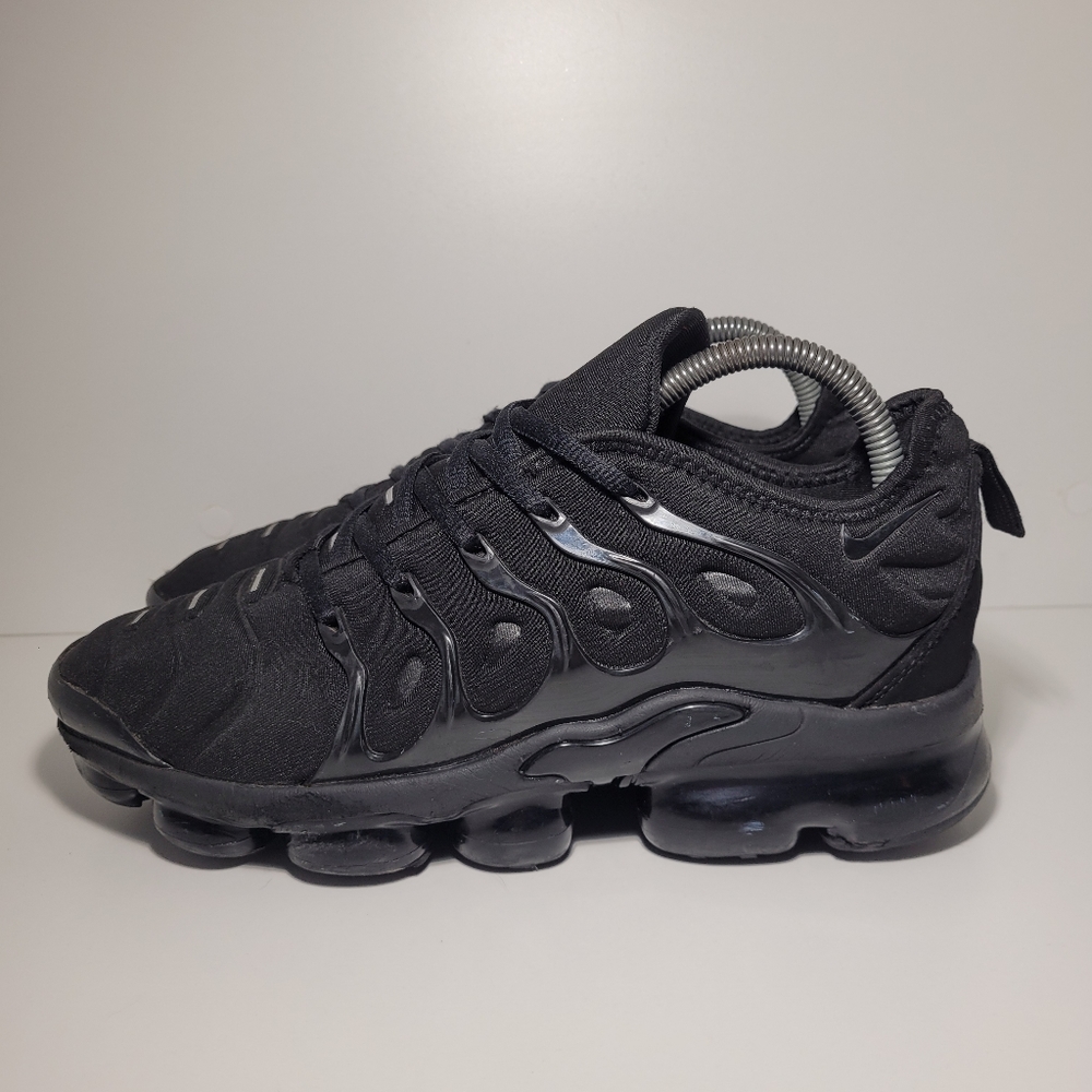 Nike Air Vapormax Plus Triple Black Anthracite Mens Size 7  (924453-004)
